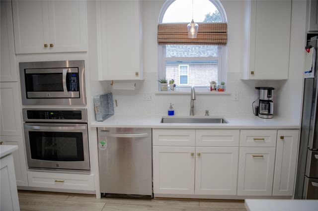 17514 Whispering Star Court, Houston, TX 77095