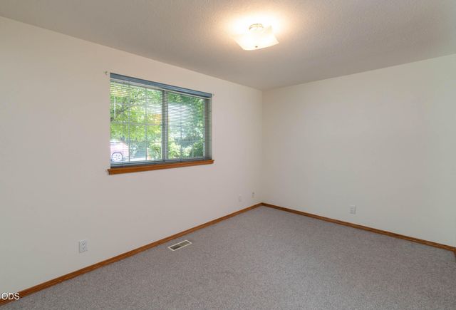 204 Miller Street, Molalla, OR 97038