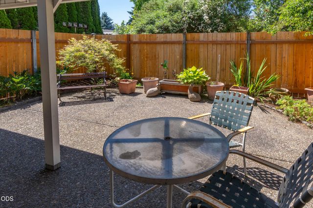 204 Miller Street, Molalla, OR 97038