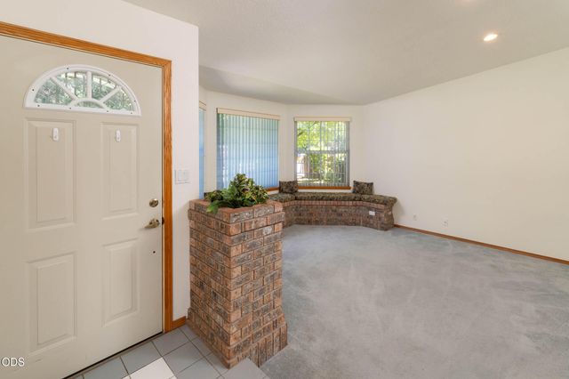 204 Miller Street, Molalla, OR 97038