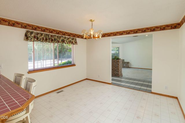 204 Miller Street, Molalla, OR 97038