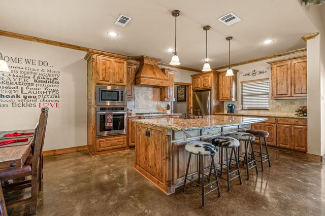 6231 Michael Road, Sanger, TX 76266