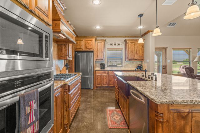 6231 Michael Road, Sanger, TX 76266