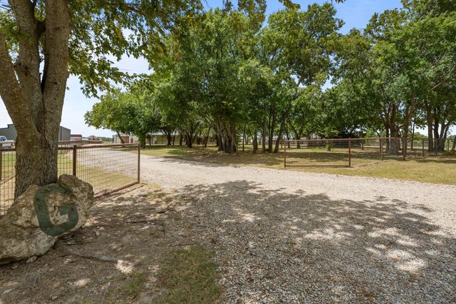 6231 Michael Road, Sanger, TX 76266