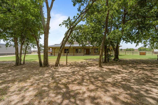 6231 Michael Road, Sanger, TX 76266