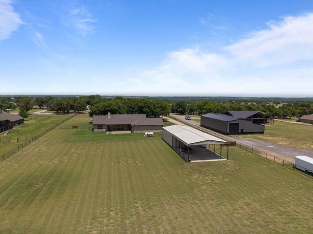 6231 Michael Road, Sanger, TX 76266