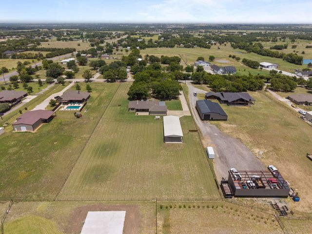 6231 Michael Road, Sanger, TX 76266