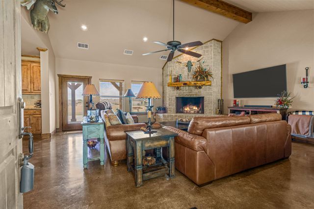 6231 Michael Road, Sanger, TX 76266