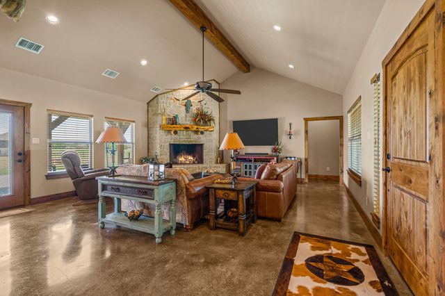 6231 Michael Road, Sanger, TX 76266