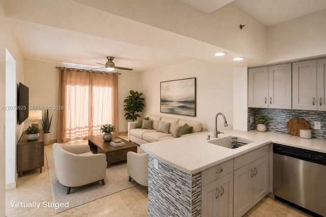 110 N Federal Highway 703, Fort Lauderdale, FL 33301