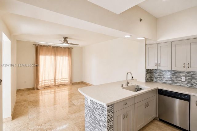 110 N Federal Highway 703, Fort Lauderdale, FL 33301
