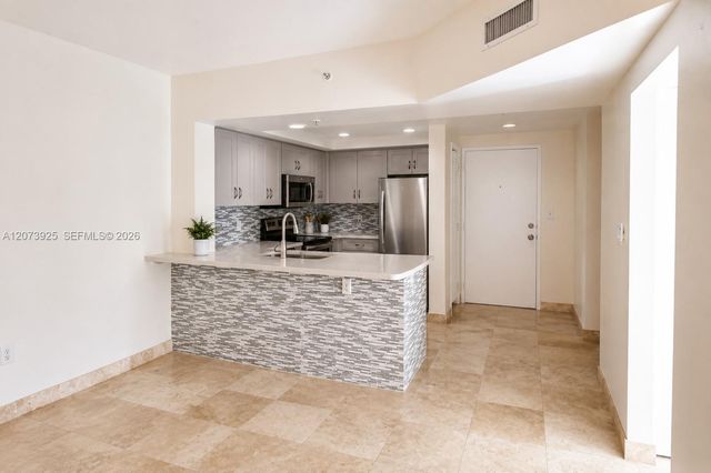 110 N Federal Highway 703, Fort Lauderdale, FL 33301