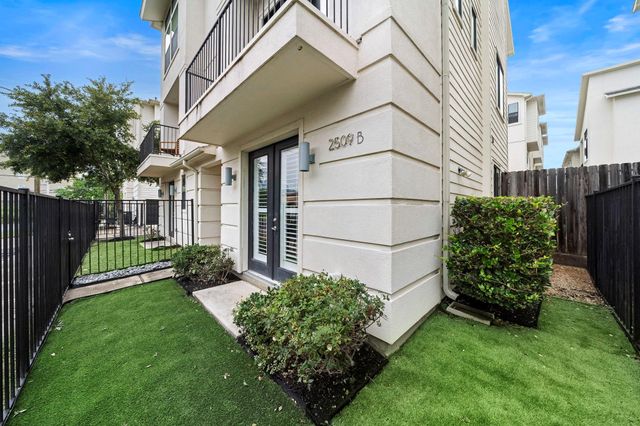2509 Garrow Street B, Houston, TX 77003