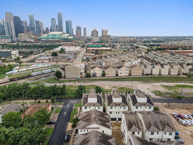 2509 Garrow Street B, Houston, TX 77003