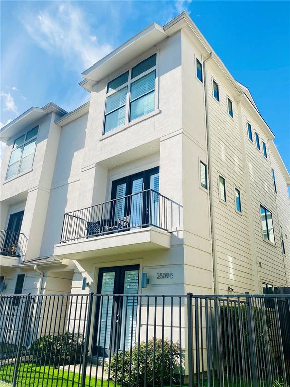 2509 Garrow Street B, Houston, TX 77003