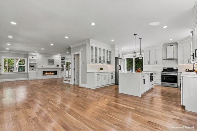 91 High, Upton, MA 01568