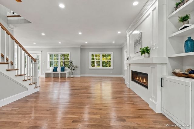 91 High, Upton, MA 01568