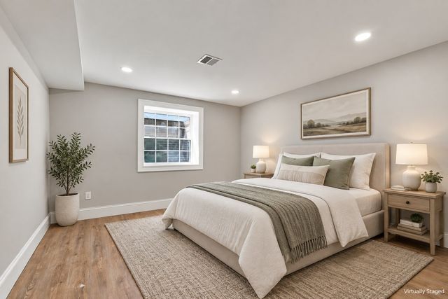 91 High, Upton, MA 01568