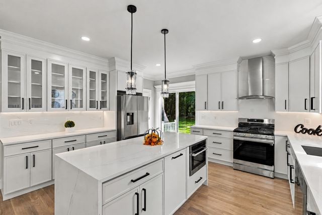 91 High, Upton, MA 01568