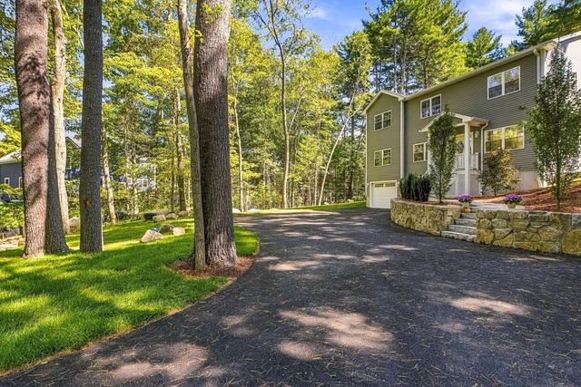 91 High, Upton, MA 01568