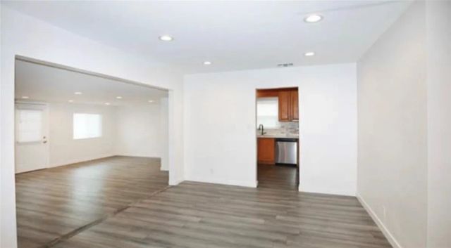 10920 Mather Avenue, Sunland, CA 91040