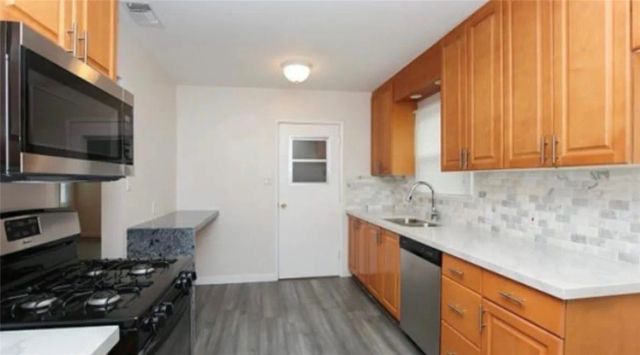 10920 Mather Avenue, Sunland, CA 91040