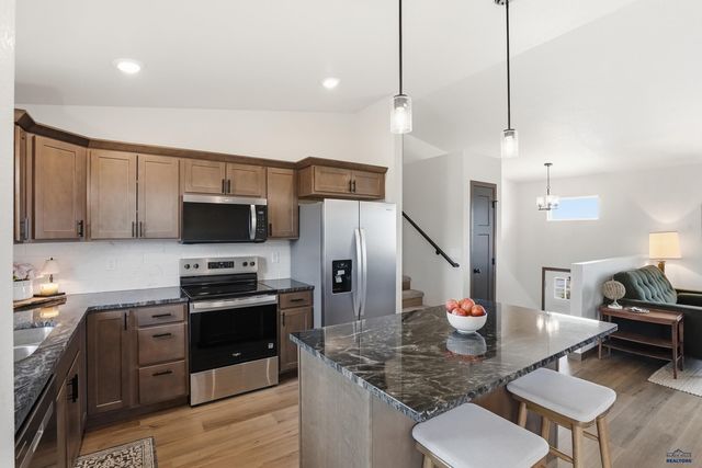 4012 MAGNUM RD, Rapid City, SD 57703