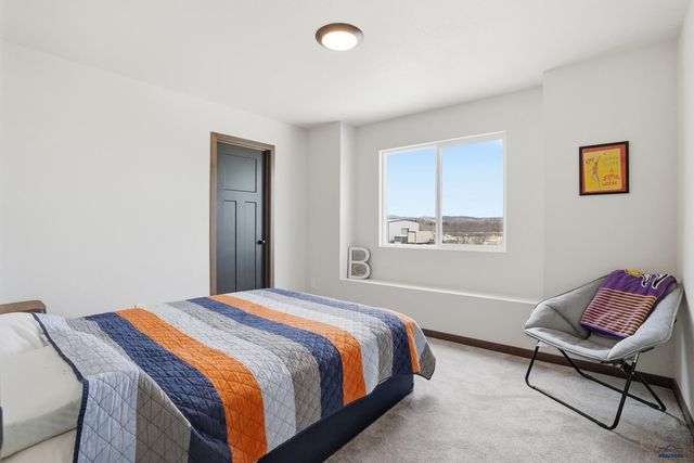 4012 MAGNUM RD, Rapid City, SD 57703