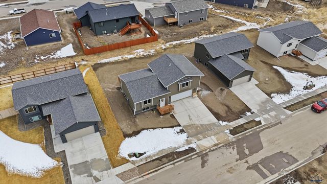 4012 MAGNUM RD, Rapid City, SD 57703