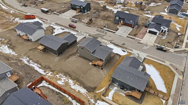 4012 MAGNUM RD, Rapid City, SD 57703