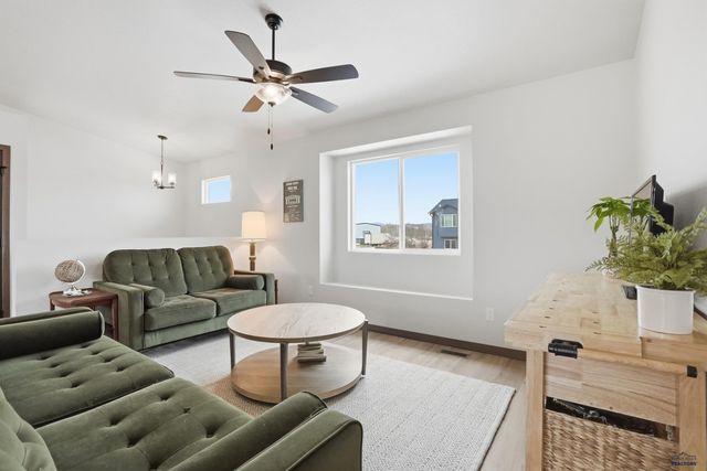 4012 MAGNUM RD, Rapid City, SD 57703