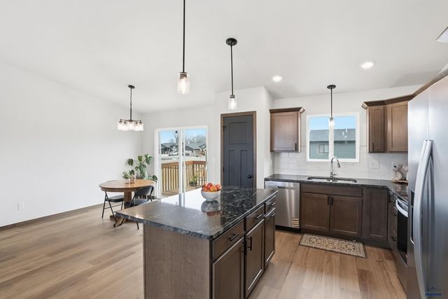 4012 MAGNUM RD, Rapid City, SD 57703