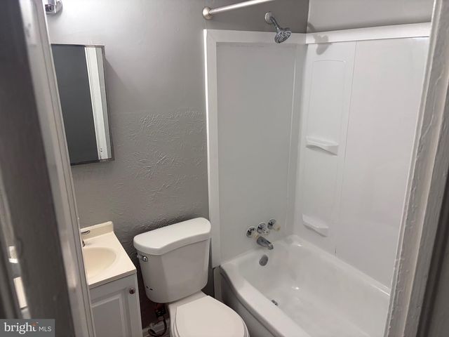 7243 HOLABIRD AVE, Dundalk, MD 21222