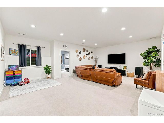823 Van Gordon St, Golden, CO 80401