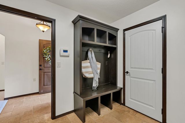 2763 N Woodridge Ct., Wichita, KS 67226