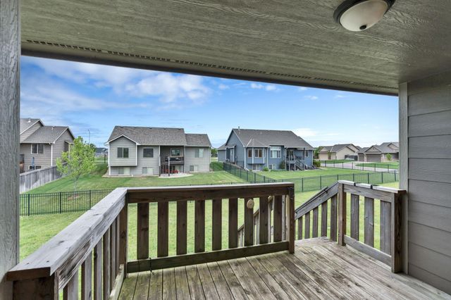 2763 N Woodridge Ct., Wichita, KS 67226