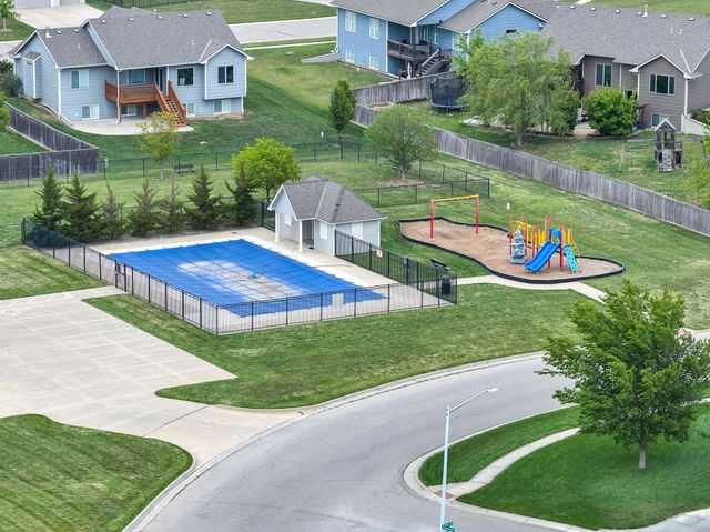 2763 N Woodridge Ct., Wichita, KS 67226