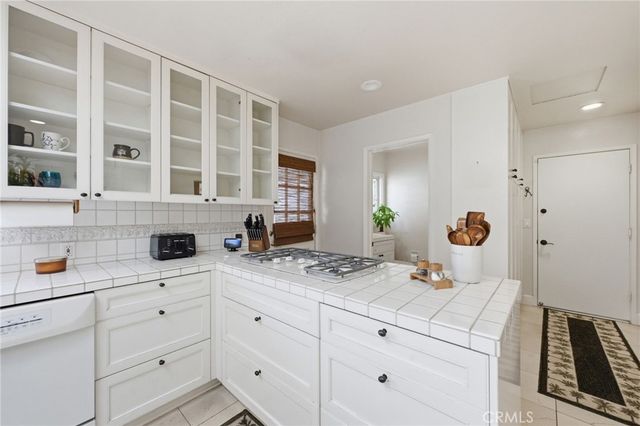 1633 Santiago, Newport Beach, CA 92660