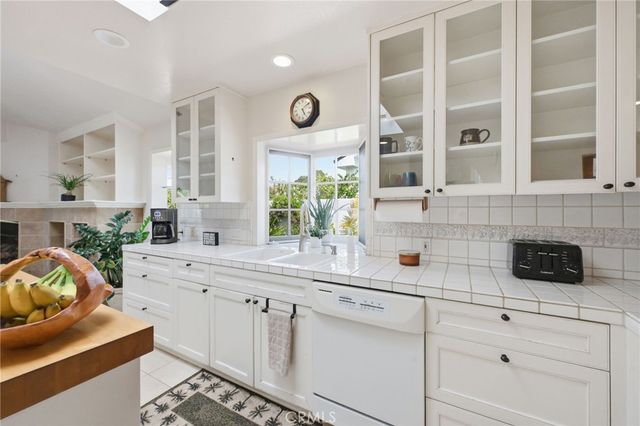 1633 Santiago, Newport Beach, CA 92660