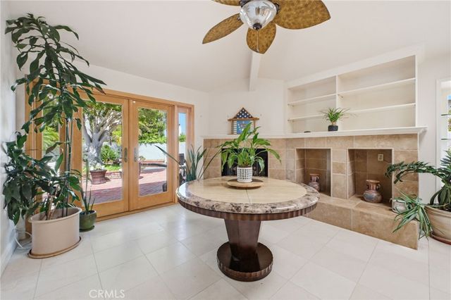 1633 Santiago, Newport Beach, CA 92660