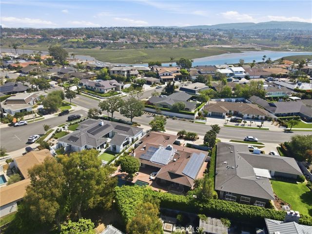 1633 Santiago, Newport Beach, CA 92660