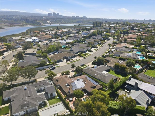 1633 Santiago, Newport Beach, CA 92660