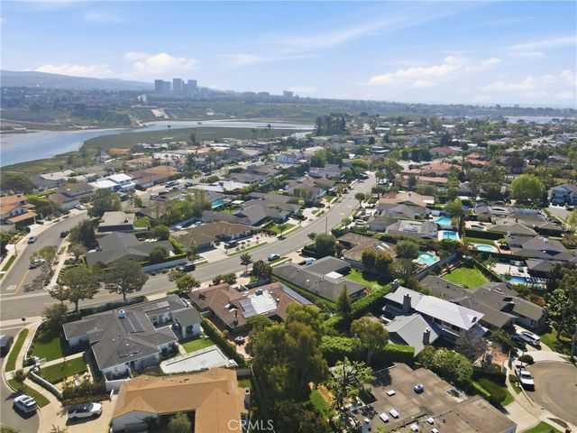 1633 Santiago, Newport Beach, CA 92660