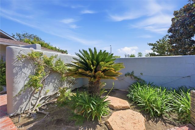 1633 Santiago, Newport Beach, CA 92660