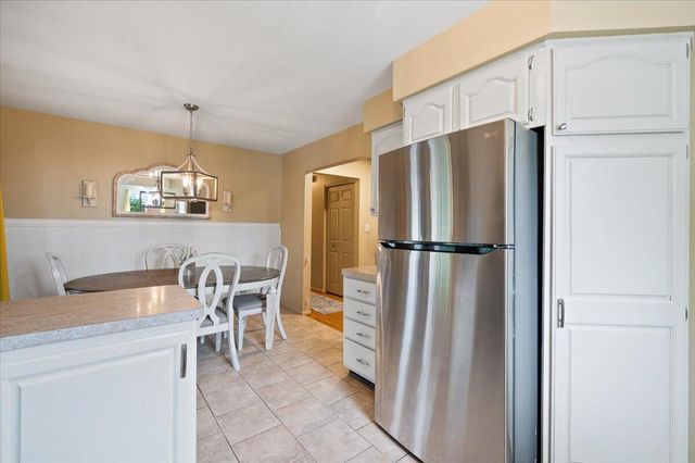 31733 Pembroke Street, Livonia City, MI 48152