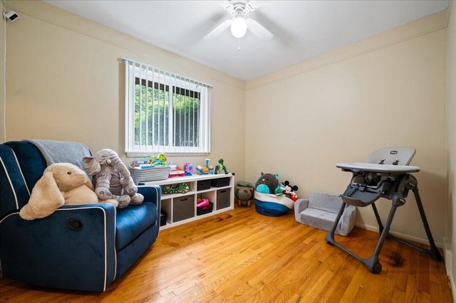 31733 Pembroke Street, Livonia City, MI 48152