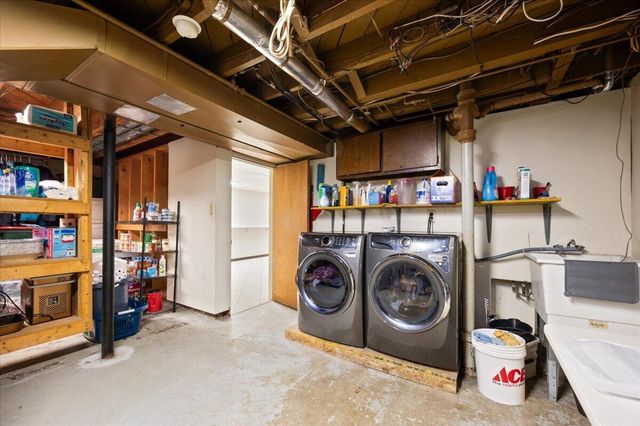 31733 Pembroke Street, Livonia City, MI 48152