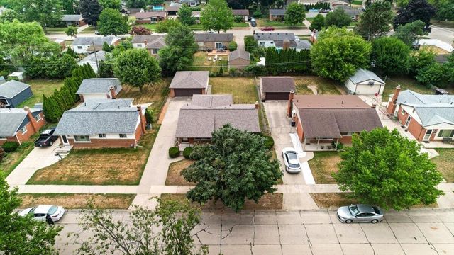 31733 Pembroke Street, Livonia City, MI 48152