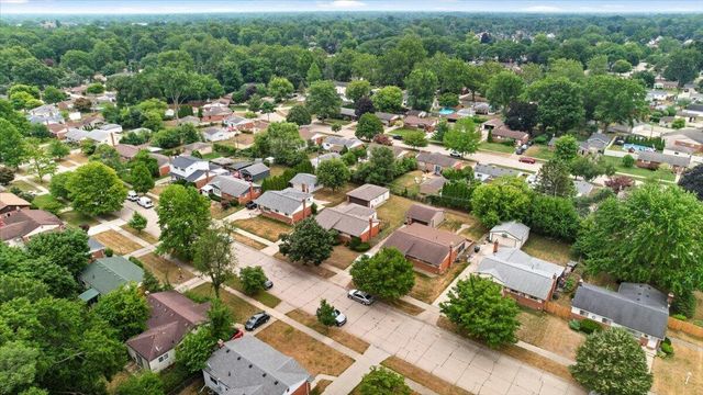 31733 Pembroke Street, Livonia City, MI 48152