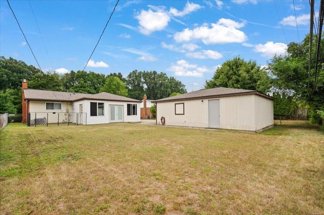 31733 Pembroke Street, Livonia City, MI 48152